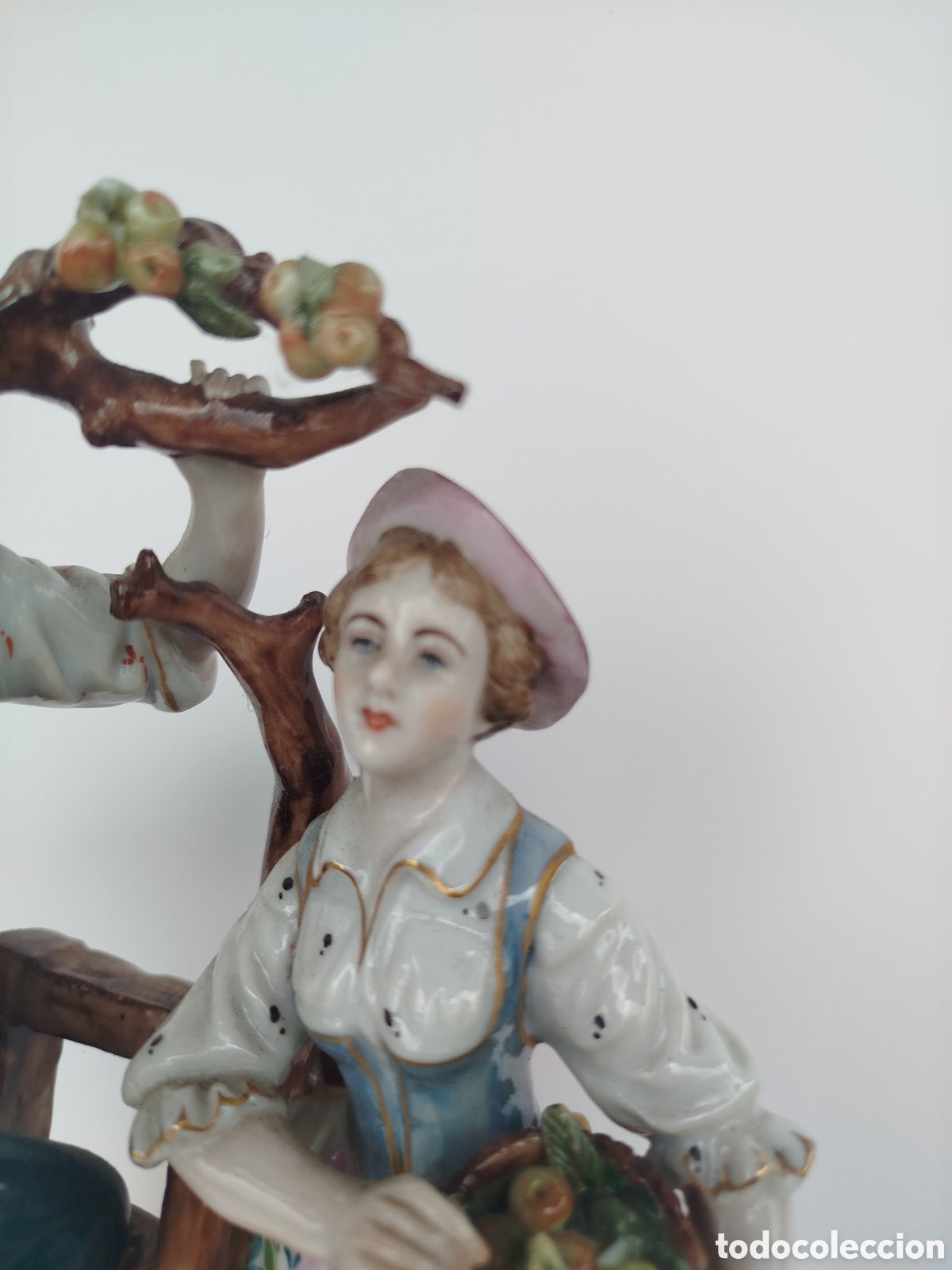 Antig&uuml;edades: Figura de porcelana con marca - Foto 3