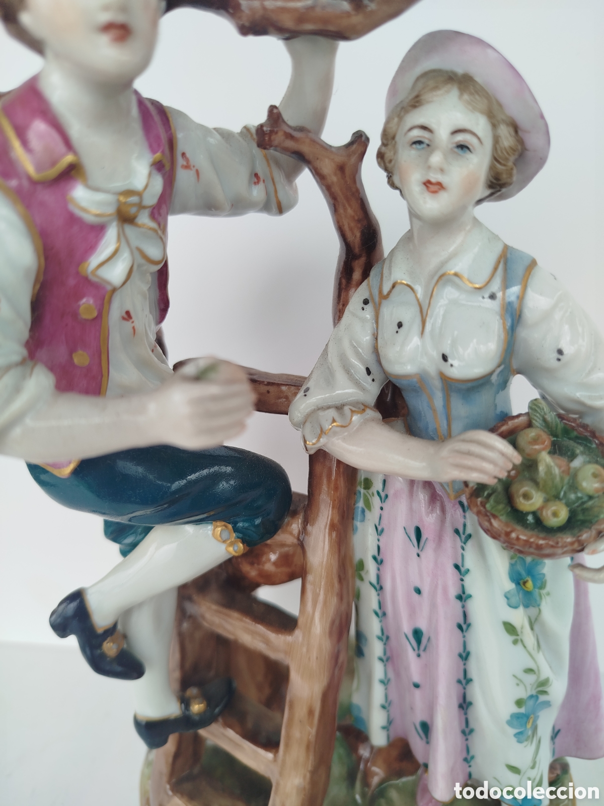 Antig&uuml;edades: Figura de porcelana con marca - Foto 6
