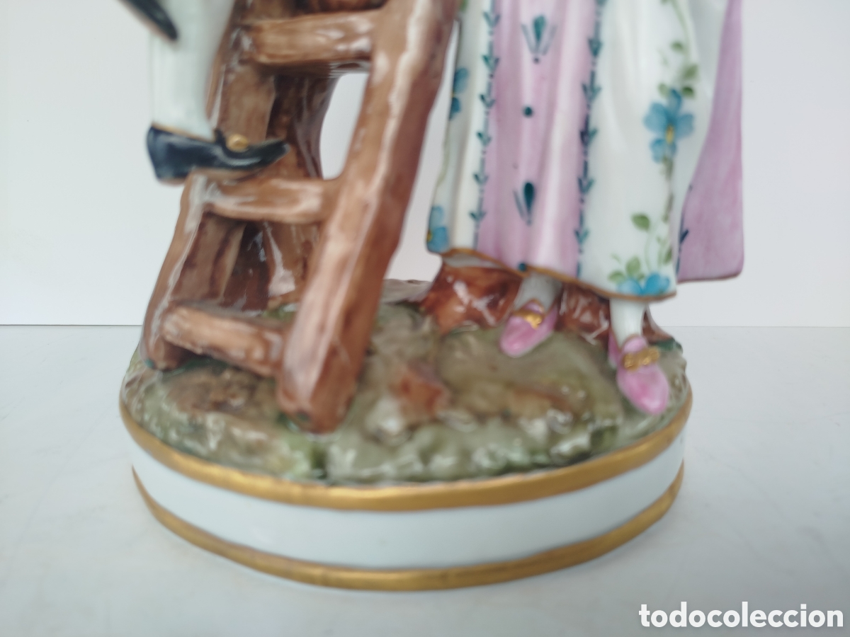 Antig&uuml;edades: Figura de porcelana con marca - Foto 12