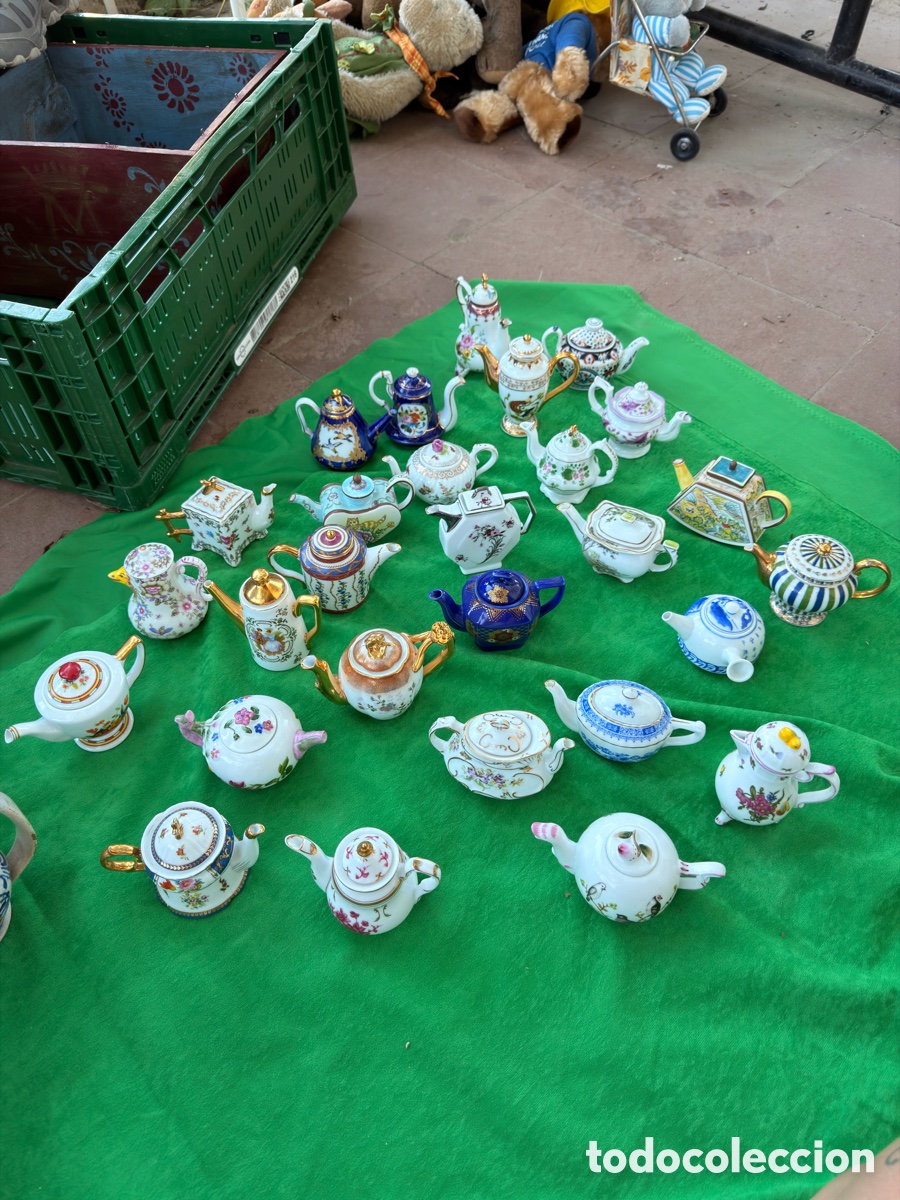 Antig&uuml;edades: Coleccion mini teteras