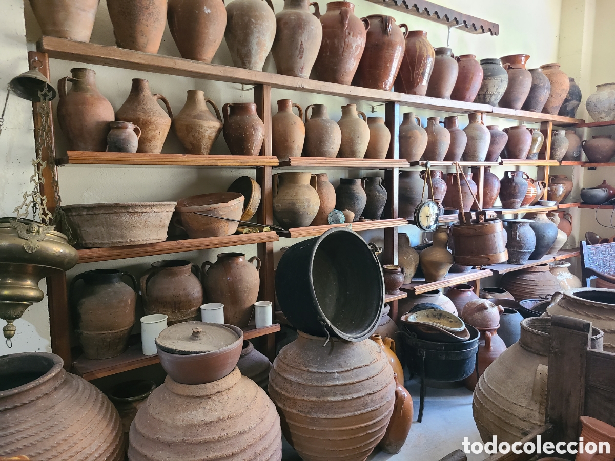 Antig&uuml;edades: Almac&eacute;n de muebles y antig&uuml;edades - Foto 4