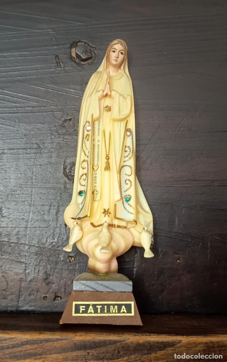 Antig&uuml;edades: Nuestra Se&ntilde;ora de F&aacute;tima en fibra de pl&aacute;stico o s&iacute;mil, VINTAGE