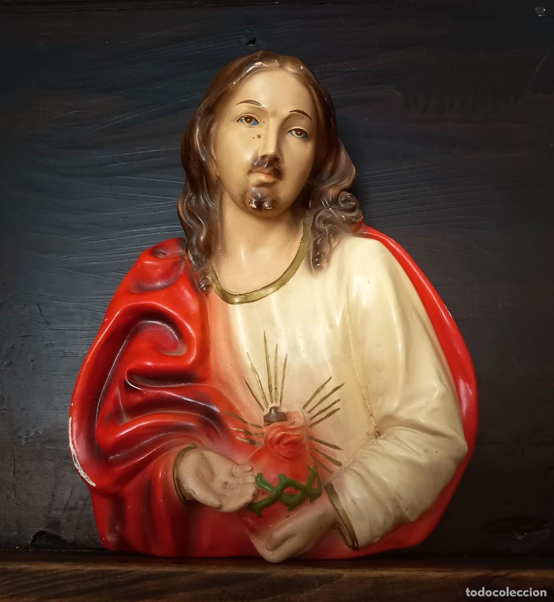 Antig&uuml;edades: Escultura de pared Sagrado Coraz&oacute;n de Jes&uacute;s, escayola o s&iacute;mil