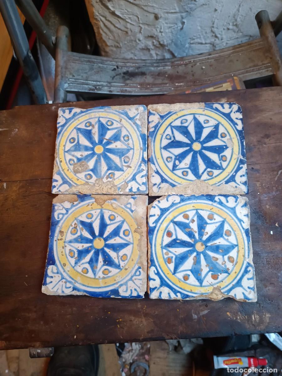 Antig&uuml;edades: Cuatro azulejos s.xvi