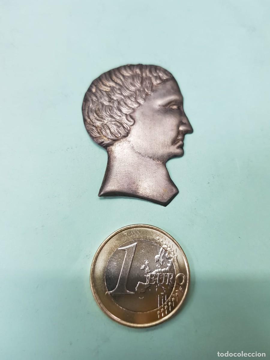 Antig&uuml;edades: BUSTO MASCULINO DE PLATA