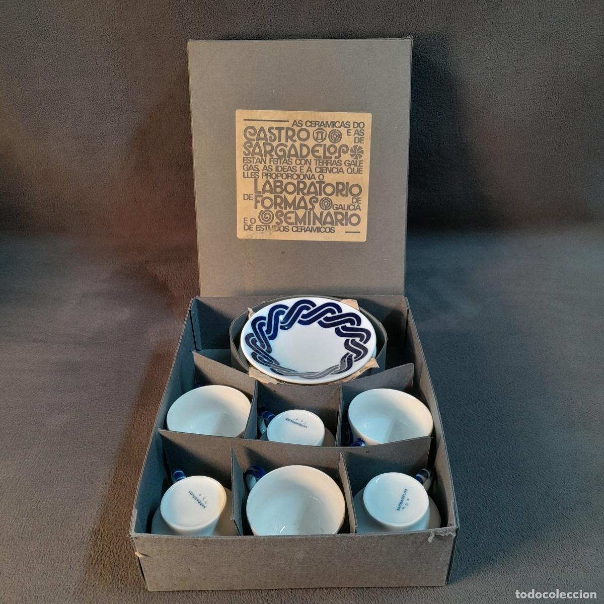 Antig&uuml;edades: JUEGO DE CAF&Eacute; DE CER&Aacute;MICA MODELOS VIZ GEMOM&Eacute;TRICA DE SARGADELOS. MEDIADOS DEL S.XX