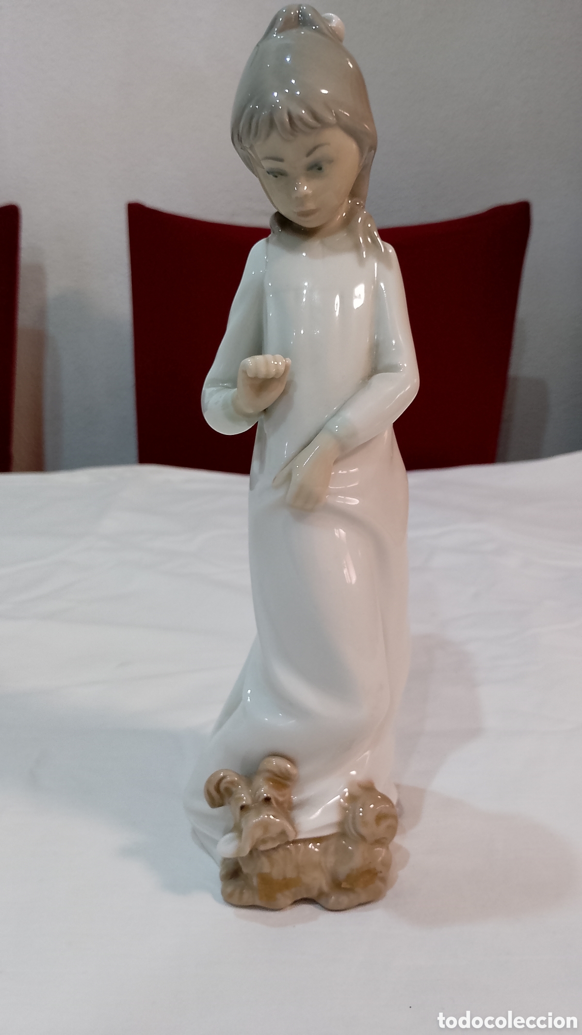 Antig&uuml;edades: Bonita porcelana zaphir de lladro ni&ntilde;a con perro