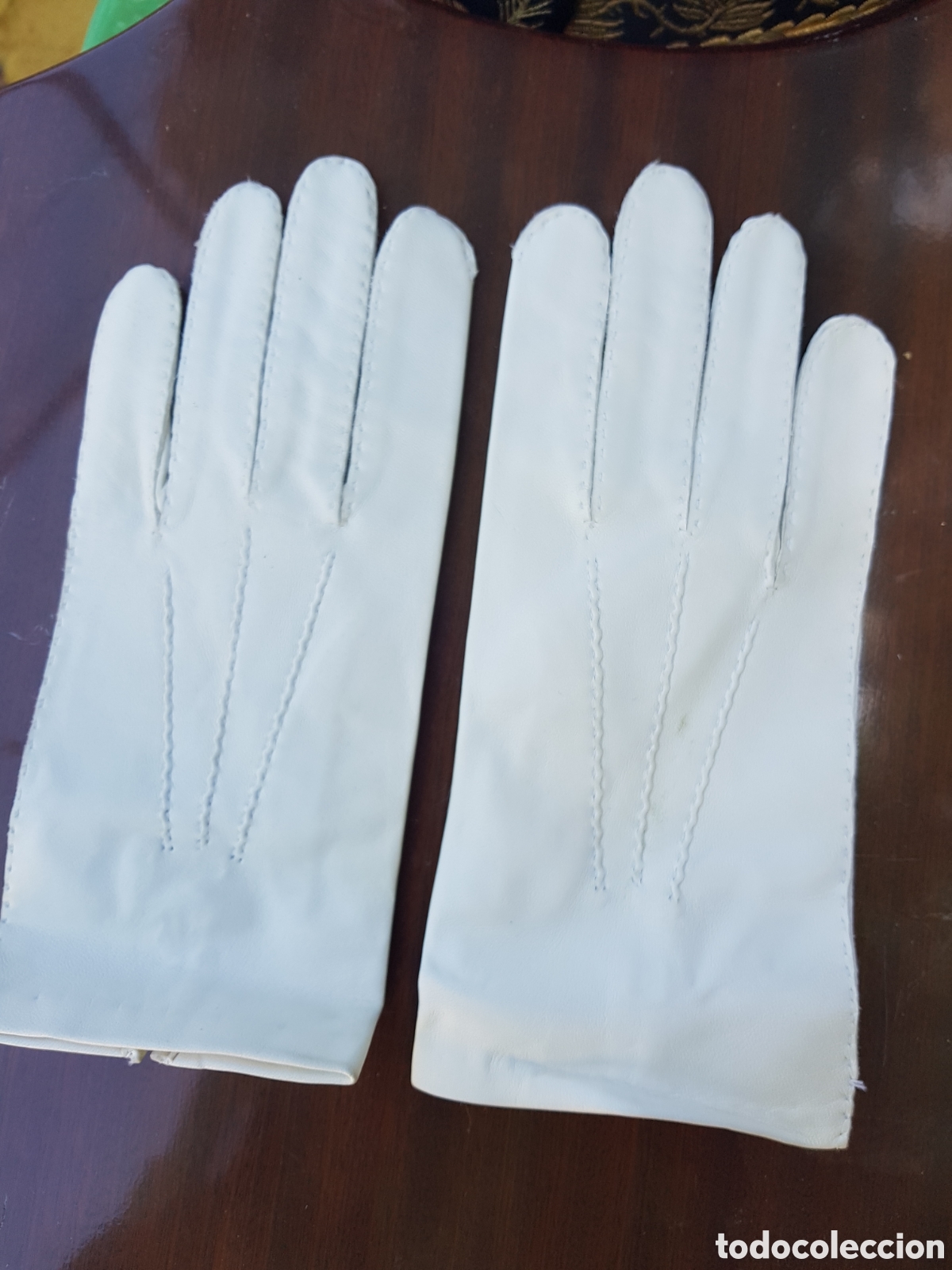 Antig&uuml;edades: ANTIGUOS GUANTES MILITARES DE GALA DE PIEL BLANCOS TALLA L