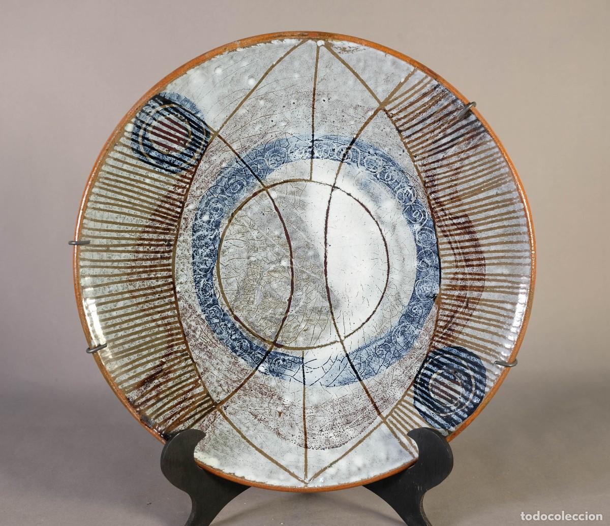 Antig&uuml;edades: PLATO EN CER&Aacute;MICA PINTADA A&Ntilde;OS 60