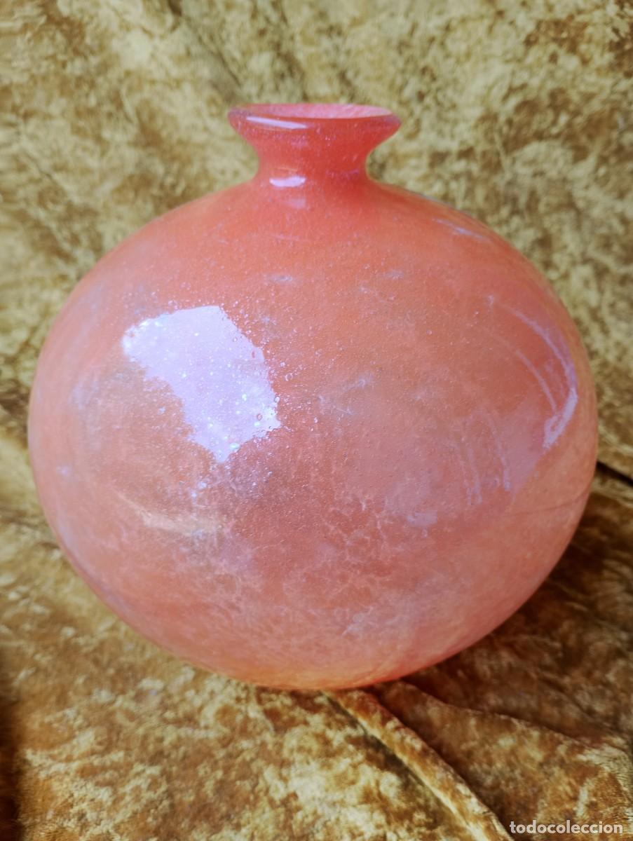 Antig&uuml;edades: Preciosa botella de Murano (fabricada a mano: vidrio soplado) magn&iacute;fico color naranja tipo garraf&oacute;n