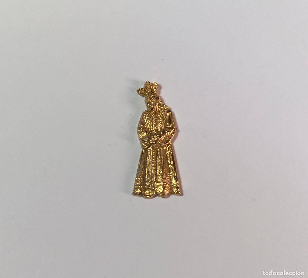 Antig&uuml;edades: Medalla silueta de Ntro. Padre Jes&uacute;s del Silencio (La Amargura). Semana Santa de Sevilla
