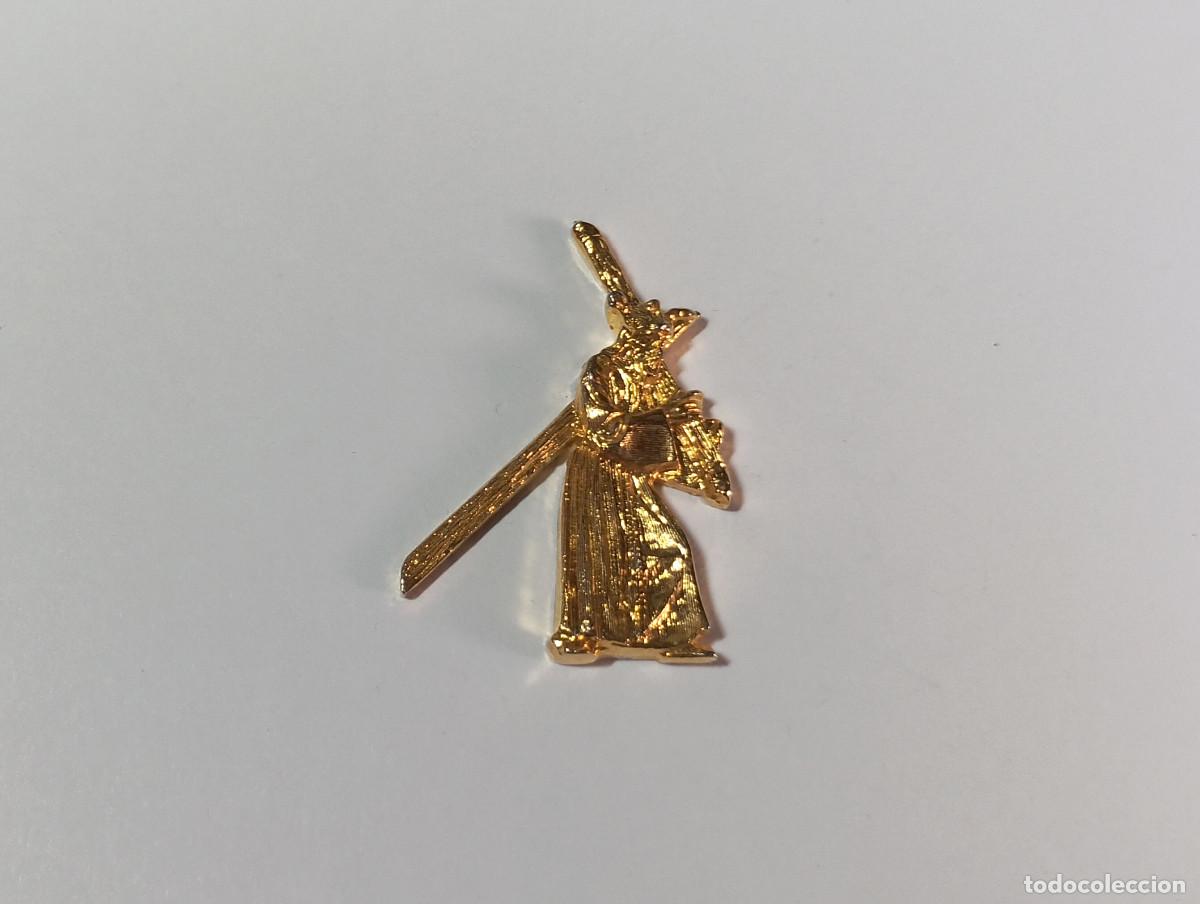 Antig&uuml;edades: Medalla silueta de Ntro. Padre Jes&uacute;s de la Salud (Los Gitanos). Semana Santa de Sevilla