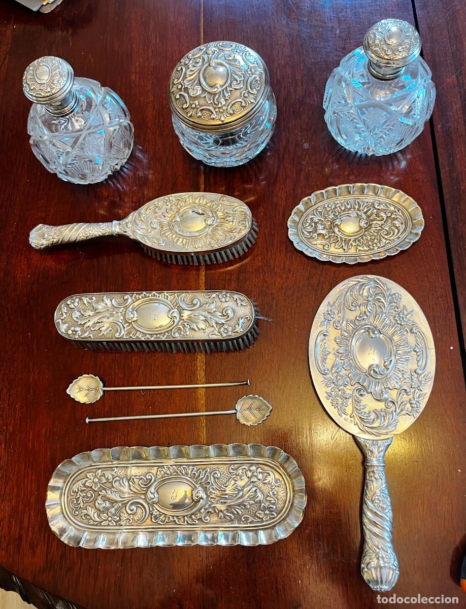 Antig&uuml;edades: Juego de tocador de plata de ley de la marca Pedro Dur&aacute;n, tal y como se ve en las multiples fotos pu