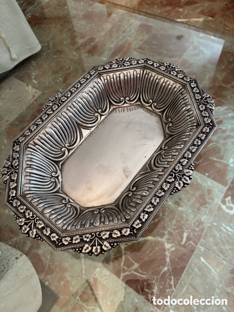 Antig&uuml;edades: Bandeja elegante decorada octogonal antigua - Foto 4