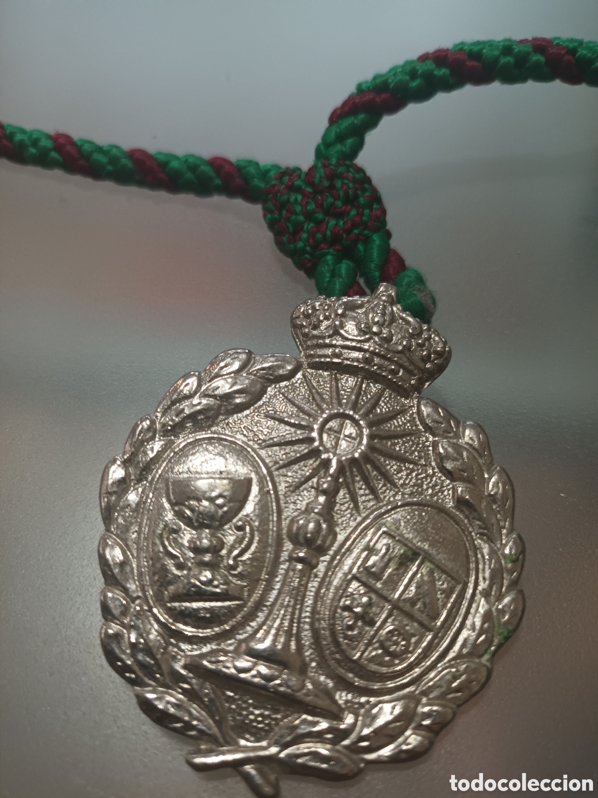 Antig&uuml;edades: MEDALLA PARA COLGAR DE SEMANA SANTA