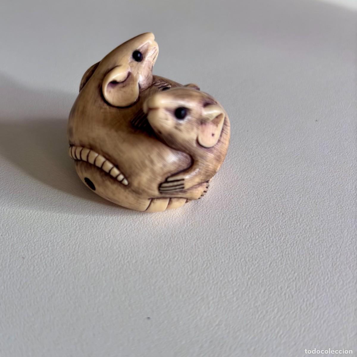 Antig&uuml;edades: katabori Netsuke Policromado y Firmado periodo entre 1870-1920