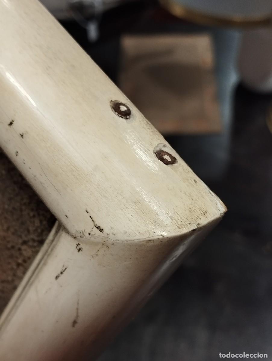 Antig&uuml;edades: MARCO DE MADERA LACADA Y DORADA - Foto 14