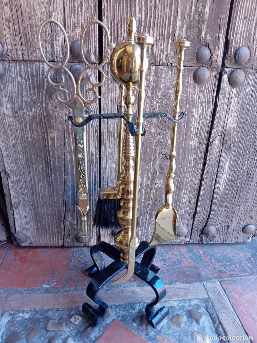 Antig&uuml;edades: Conjunto de utensilios para chimenea de bronce y hierro