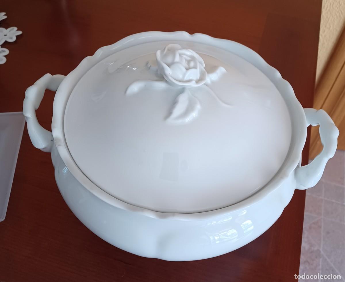 Antig&uuml;edades: Sopera porcelana antigua - Foto 2