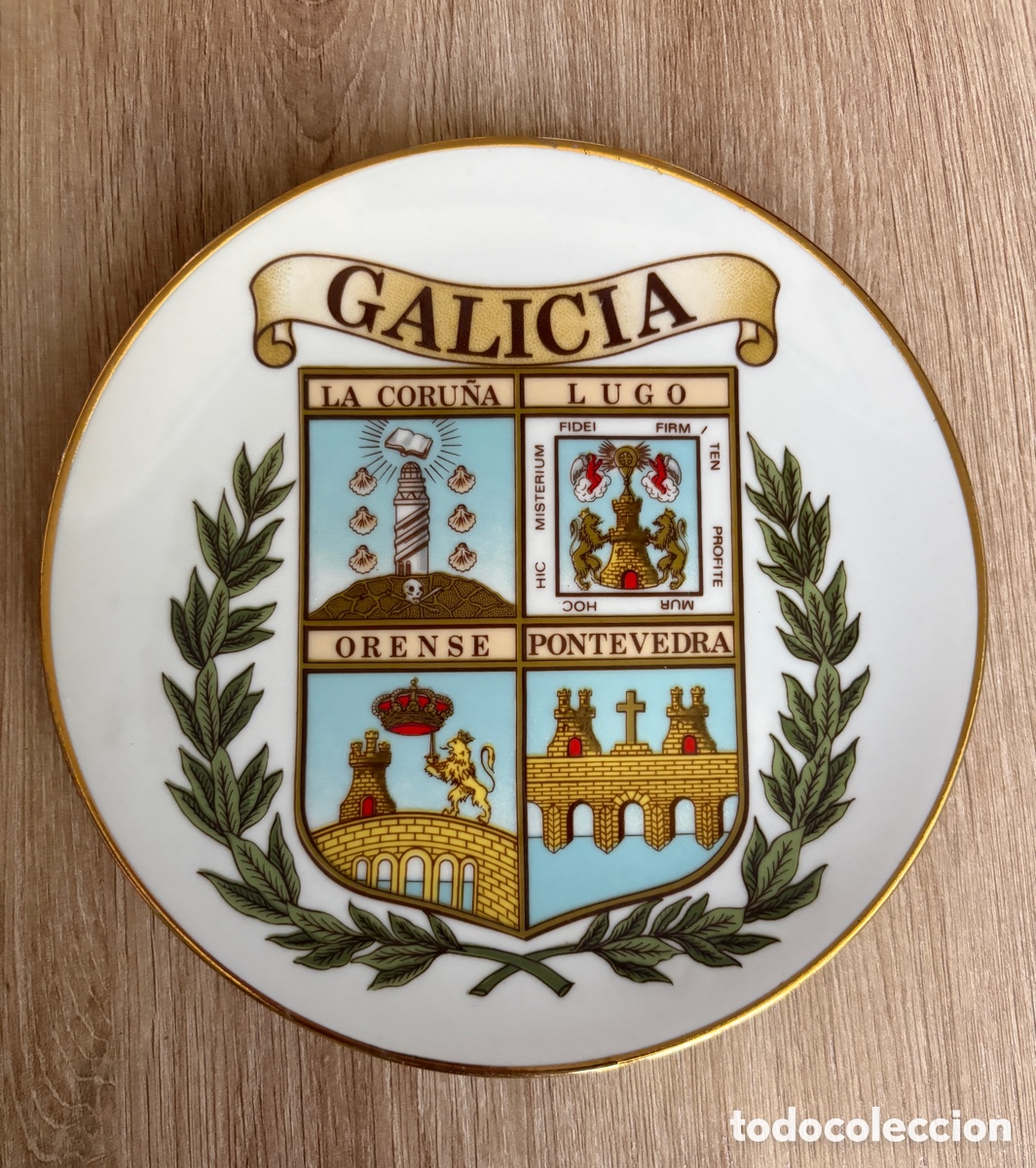 Antig&uuml;edades: (L836) Plato Decorativo Vintage de Porcelana Bidasoa - Escudo de Galicia y Provincias