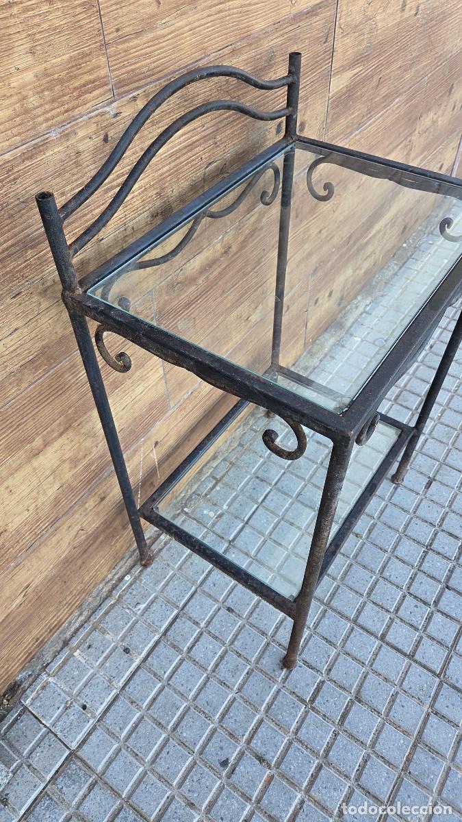 Antig&uuml;edades: mesita de hierro de forja - Foto 7