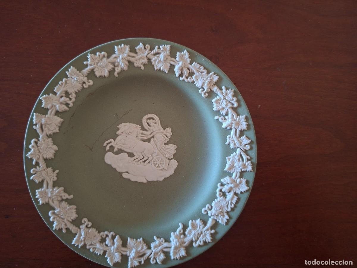 Antig&uuml;edades: Plato Wedgwood verde - Foto 1