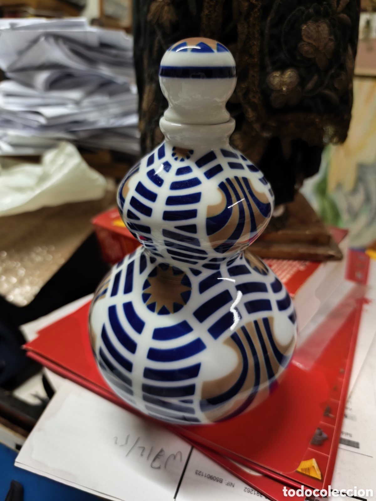 Antig&uuml;edades: Recipiente, botella en cer&aacute;mica de Sargadelos
