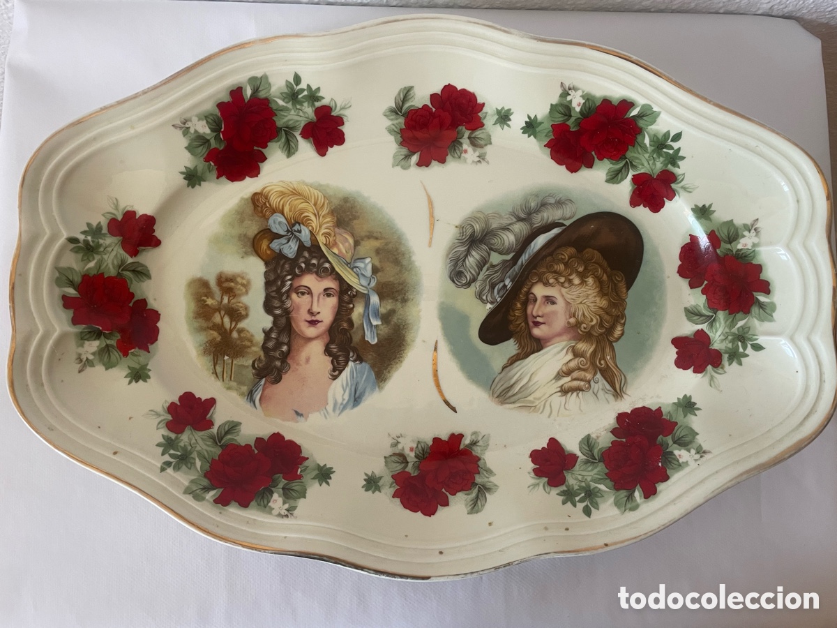 Antig&uuml;edades: Fuente bandeja ovalada loza europea retratos femeninos rosas rojas borde festoneado 41,5 cm