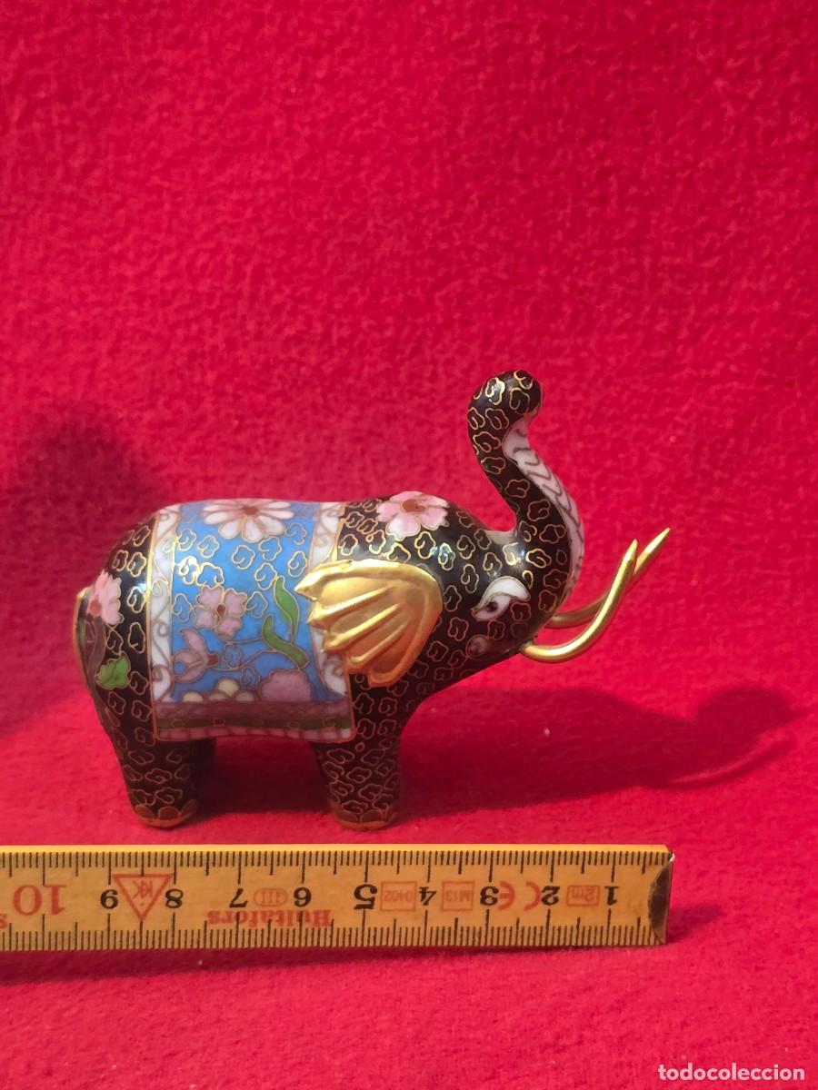 Antig&uuml;edades: Elefande de bronce , cloisonne. - Foto 4