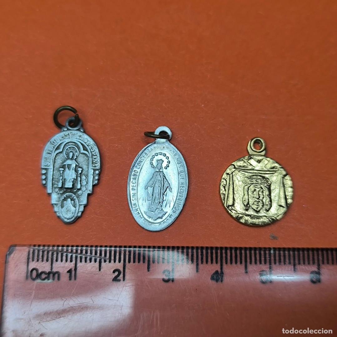 Antig&uuml;edades: 001507COM-pack medallitas religiosas - Foto 1