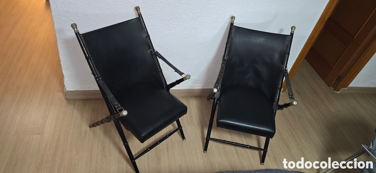 Antig&uuml;edades: PAREJA DE SILLAS O SILLONES EN MADERA, CUERO Y LAT&Oacute;N DISE&Ntilde;ADAS POR MAISON JANSEN , MODELO CAMPAIGN