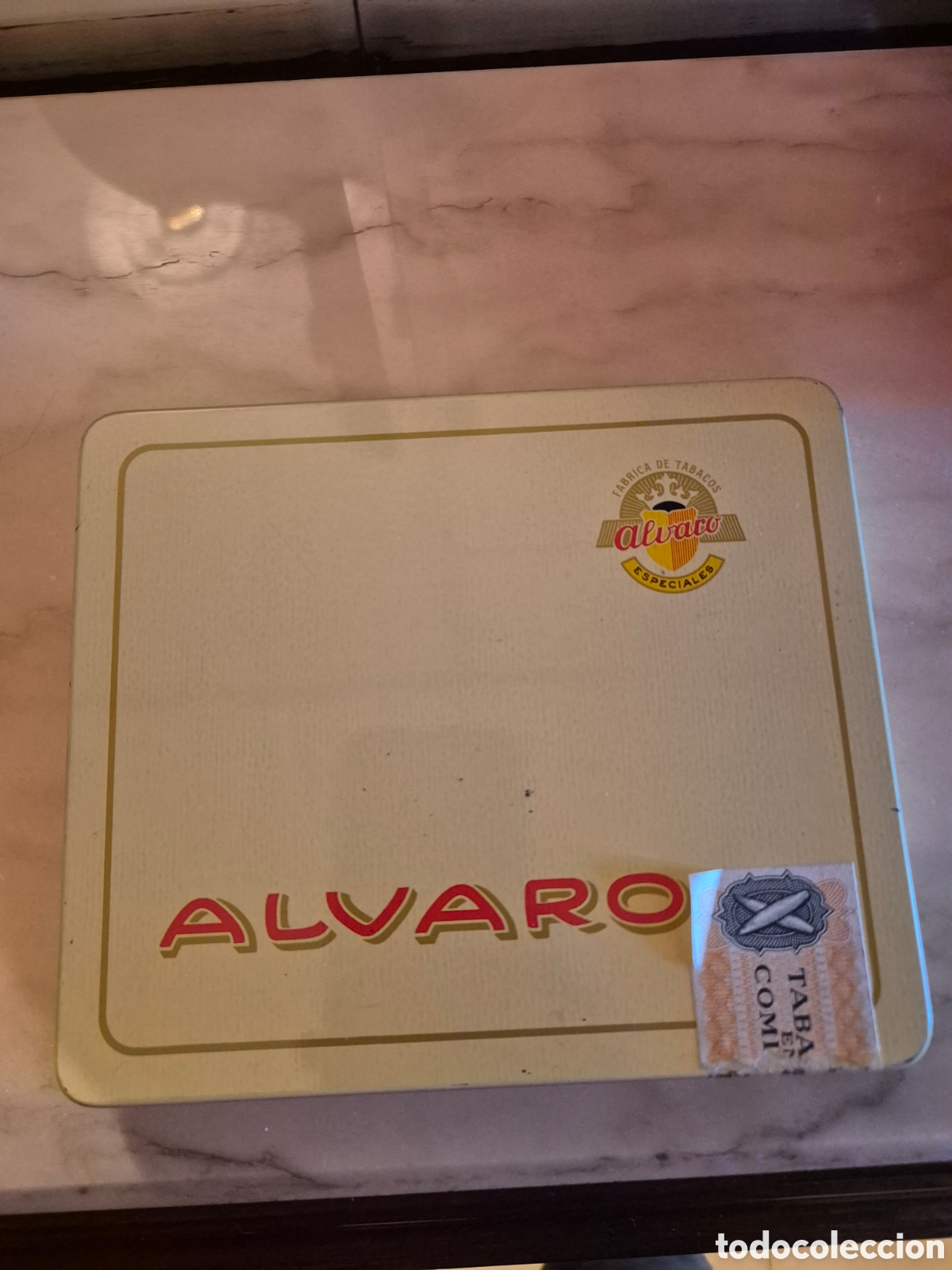Antig&uuml;edades: Caja metalica de puros Alvaro especiales