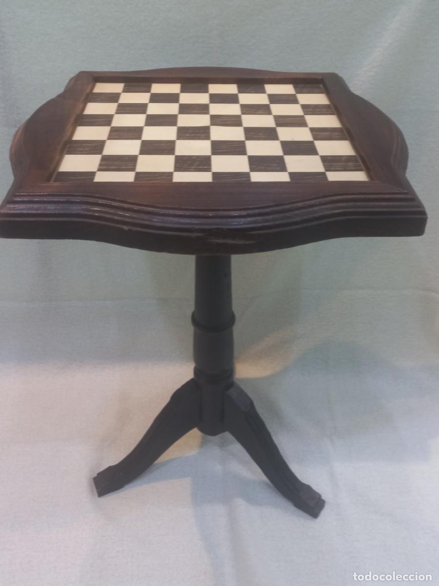 Antig&uuml;edades: MESA AJEDREZ (madera) lisa-onda 50cm x 50cm