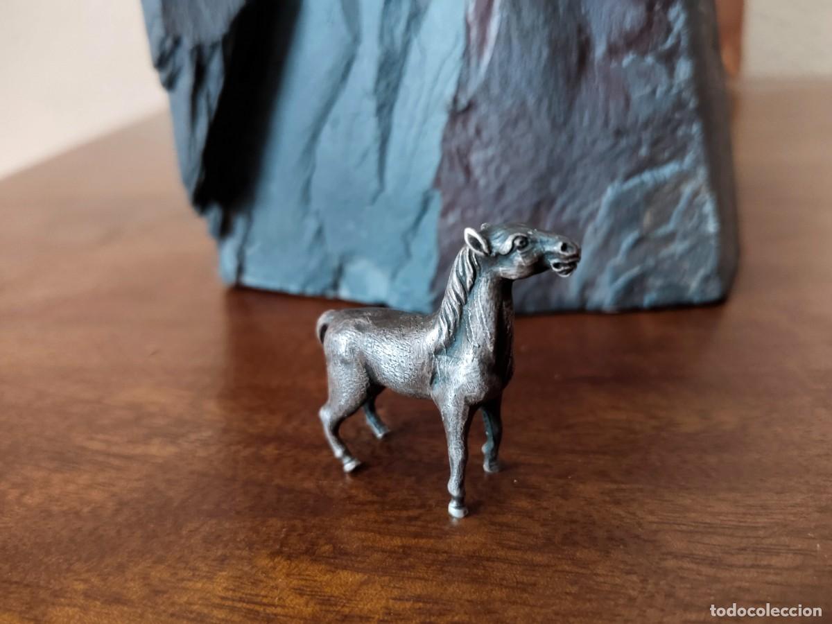 Antig&uuml;edades: Caballito con resellos en panza. Plata? - Foto 7