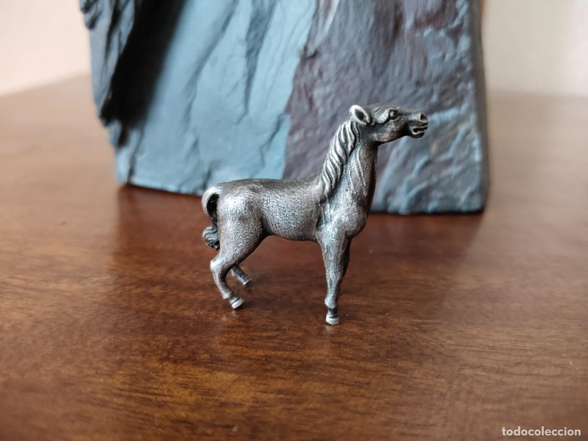 Antig&uuml;edades: Caballito con resellos en panza. Plata? - Foto 8