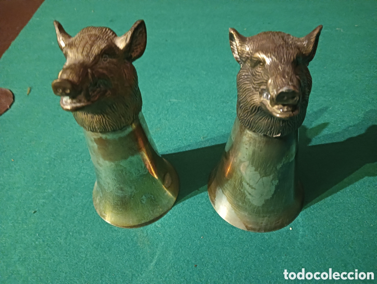 Antig&uuml;edades: Dos copas de estribo con cabezas de jabal&iacute; caza