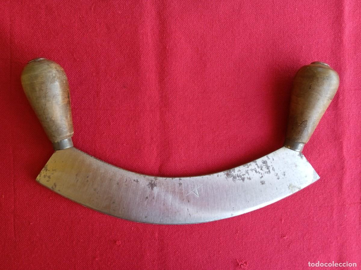 Antig&uuml;edades: Antigua herramienta o utensilio de cocina para cortar o picar