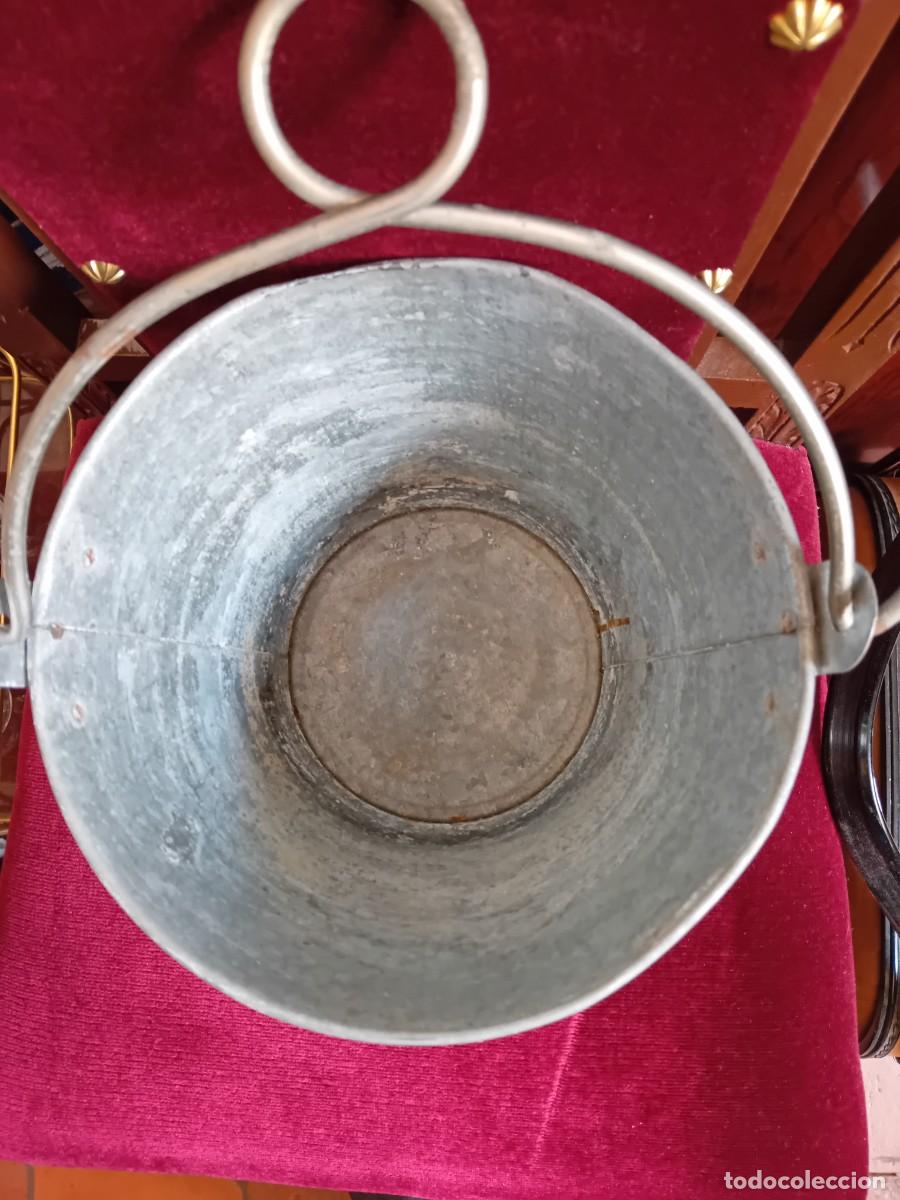 Antig&uuml;edades: Cubo de hierro galvanizado - Foto 2