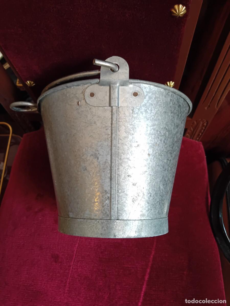 Antig&uuml;edades: Cubo de hierro galvanizado - Foto 3