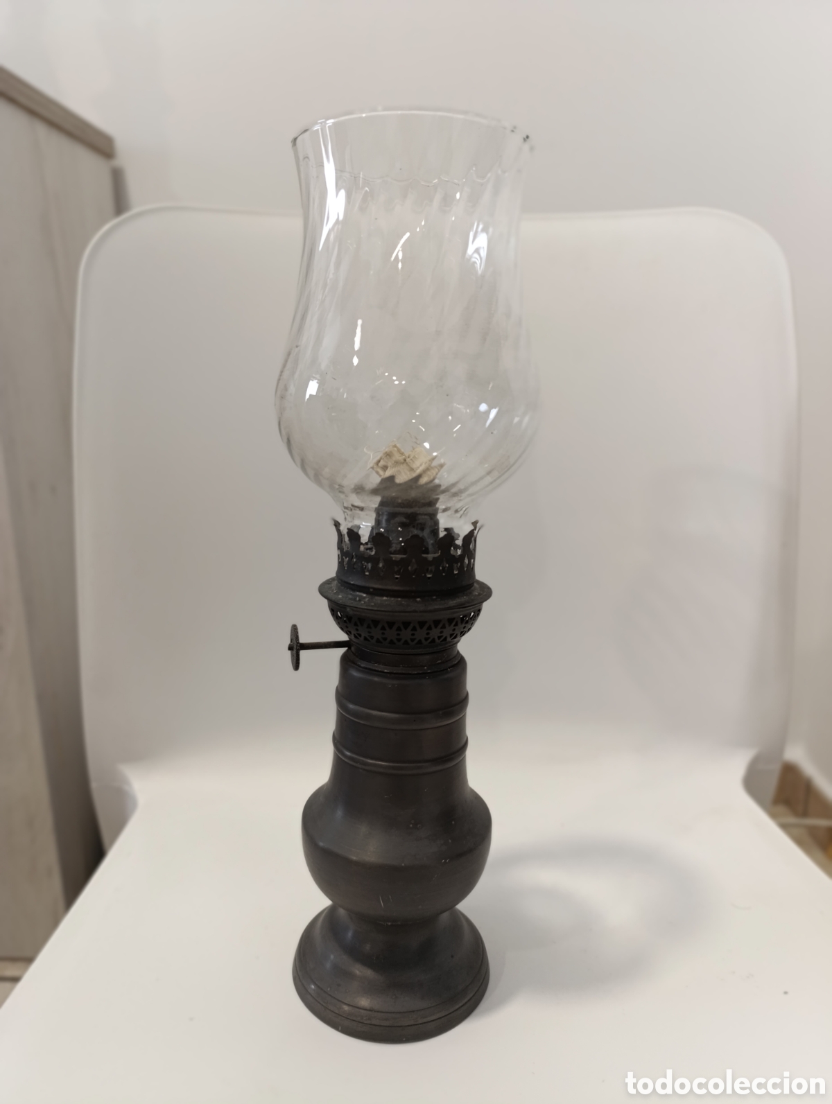 Antig&uuml;edades: Antiguo quinqu&eacute; de esta&ntilde;o.34cm - Foto 6