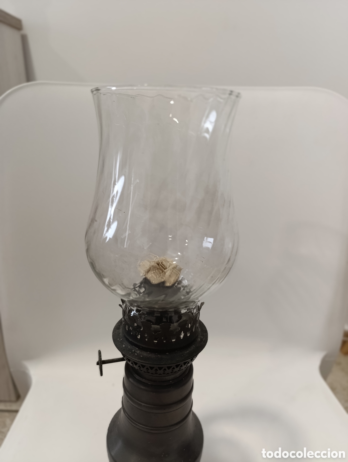 Antig&uuml;edades: Antiguo quinqu&eacute; de esta&ntilde;o.34cm - Foto 7
