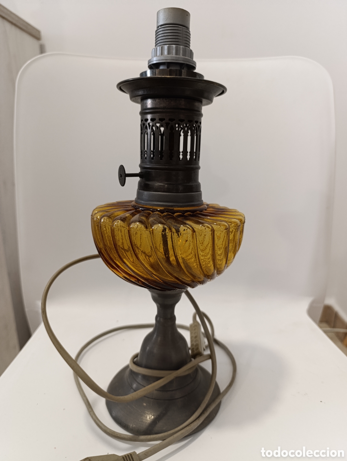 Antig&uuml;edades: Lampara de mesa. Quinqu&eacute;. - Foto 4