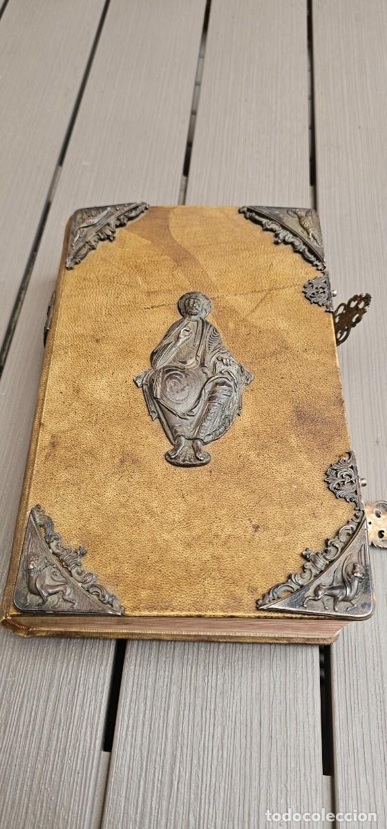 Antig&uuml;edades: Espectacular Biblia lujo de piel y plata 1966