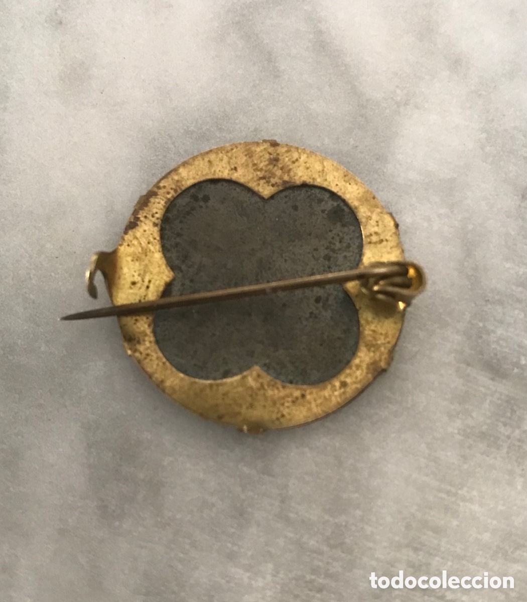 Antig&uuml;edades: Broche con medalla de M&ordf; Auxiliadora - Foto 2