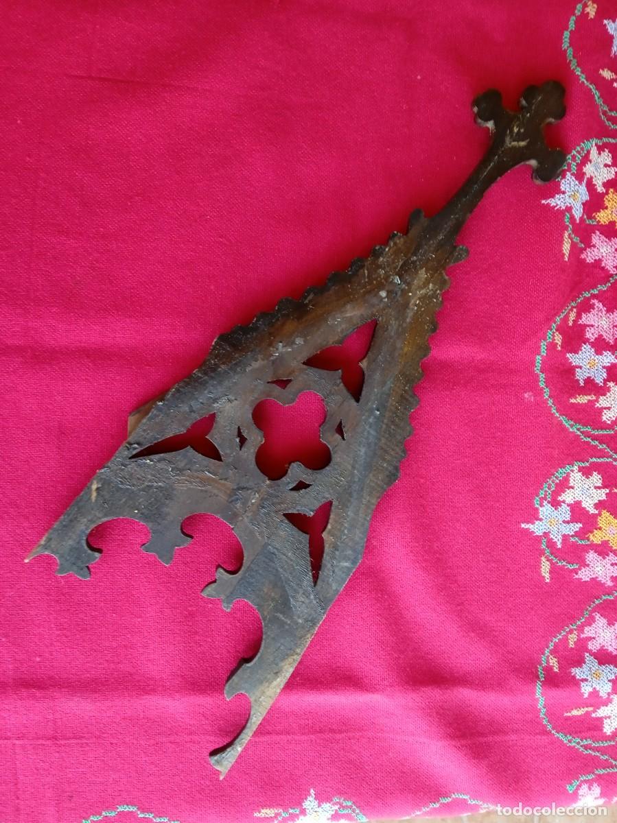 Antig&uuml;edades: Pieza de madera tallada para restauraci&oacute;n de capilla - Foto 3