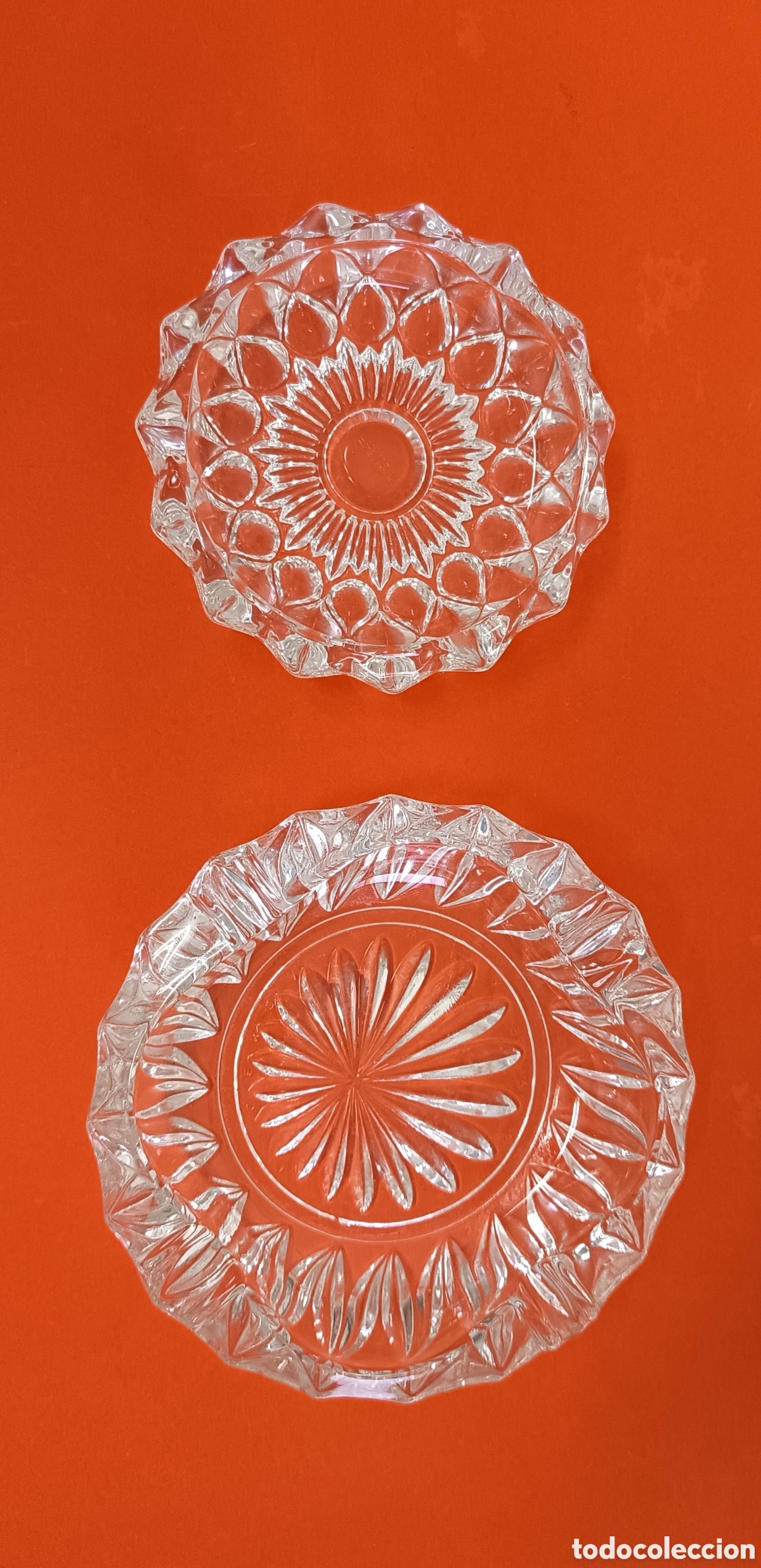 Antig&uuml;edades: 2 Ceniceros de Cristal - Foto 1