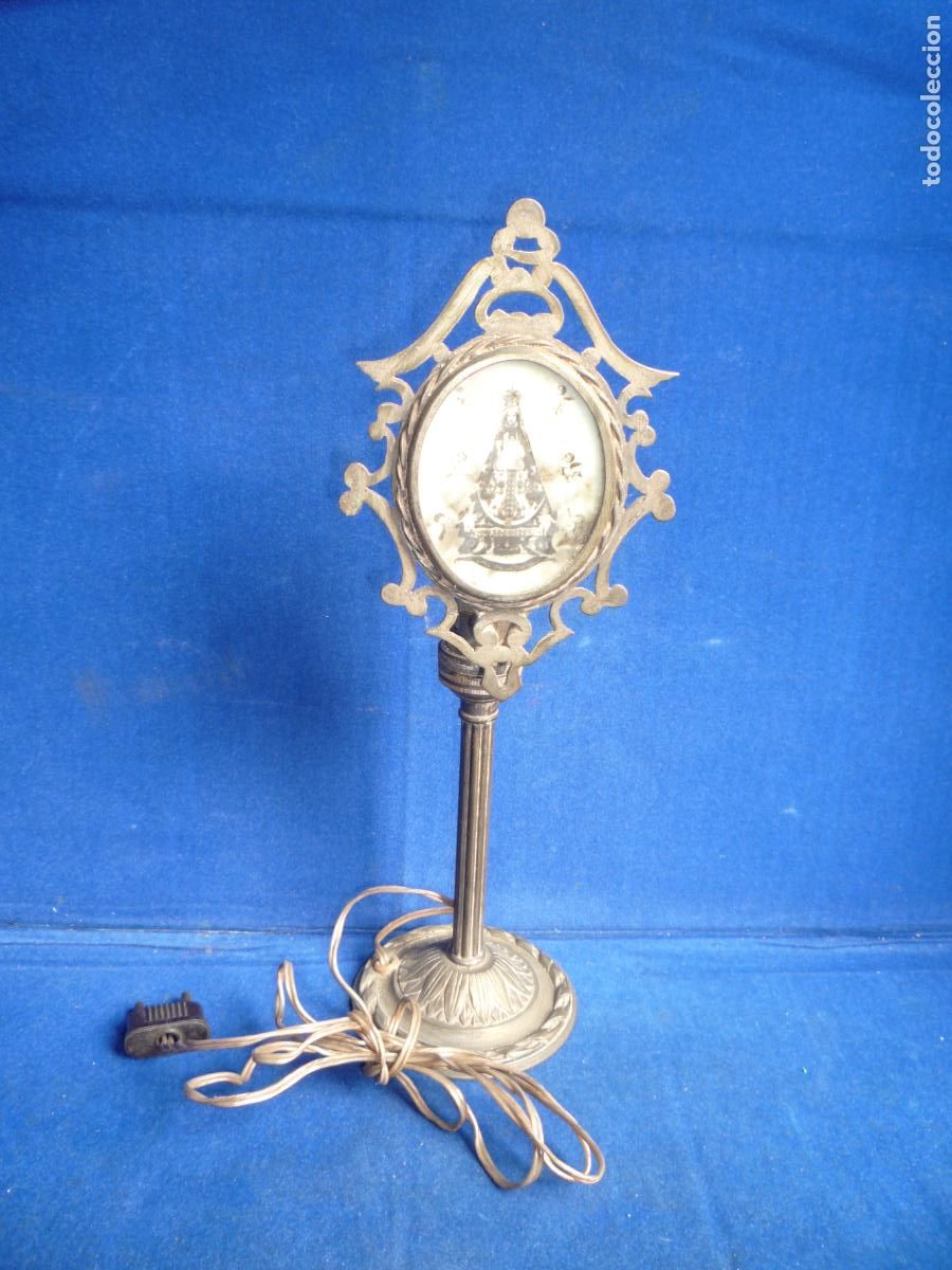 Antig&uuml;edades: LAMPARA SOBREMESA CON IMAGEN DE VIRGEN DE BEGO&Ntilde;A