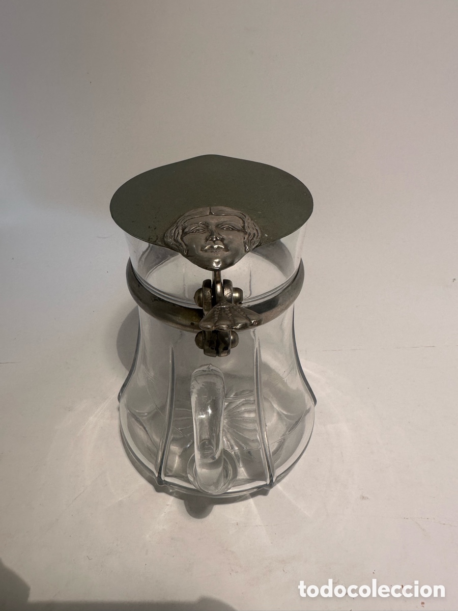 Antig&uuml;edades: PRECIOSA JARRA DE AGUA DE CRISTAL CON TAPA METALICA CON DECORACION. A&Ntilde;OS 20.