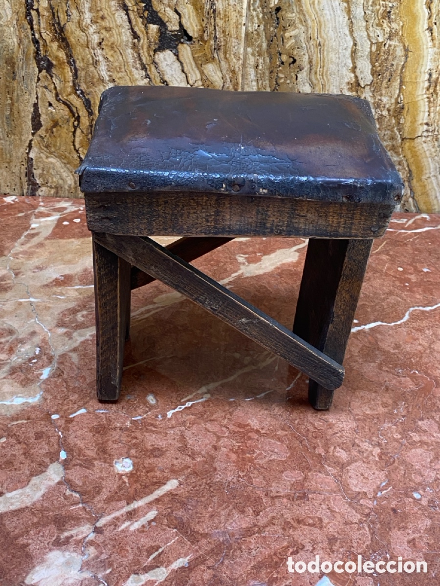 Antig&uuml;edades: Banqueta antigua de madera - Foto 2