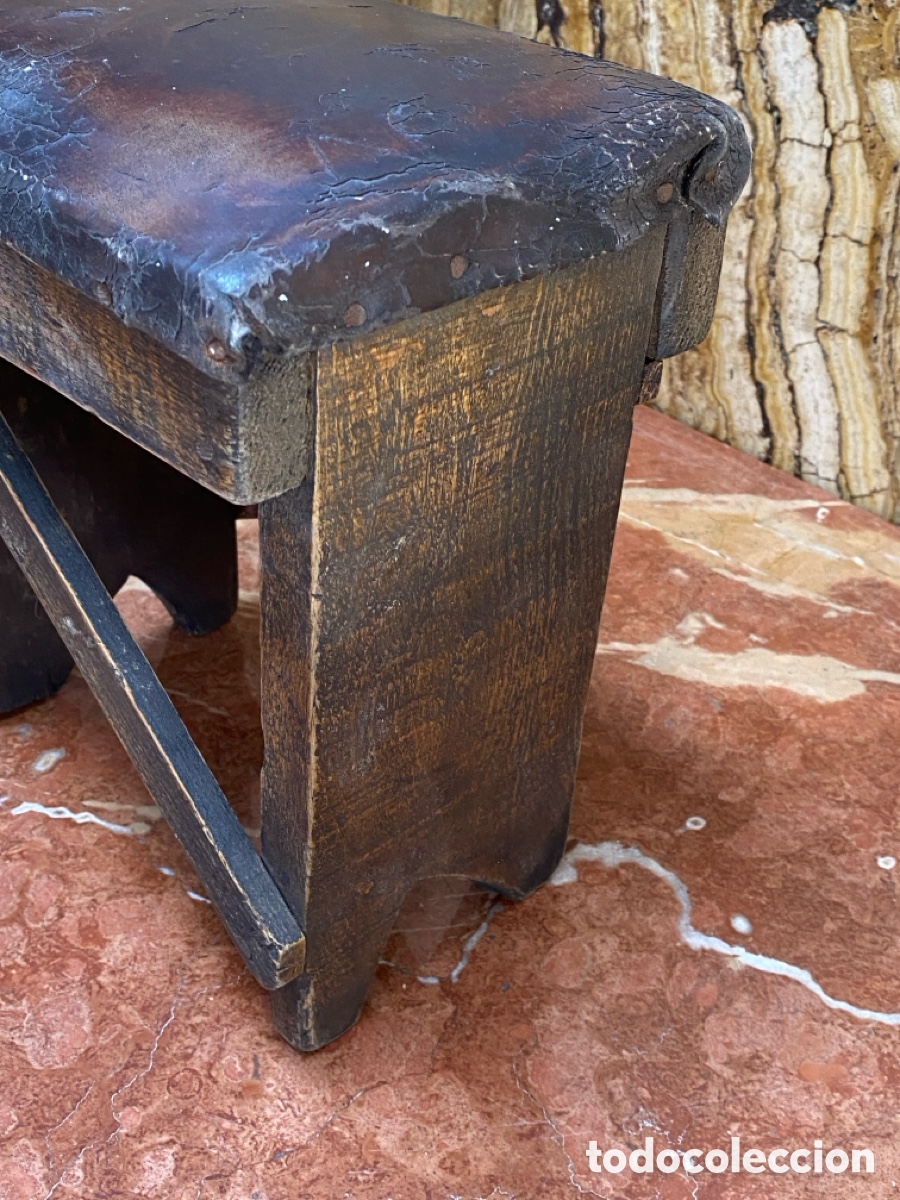 Antig&uuml;edades: Banqueta antigua de madera - Foto 4